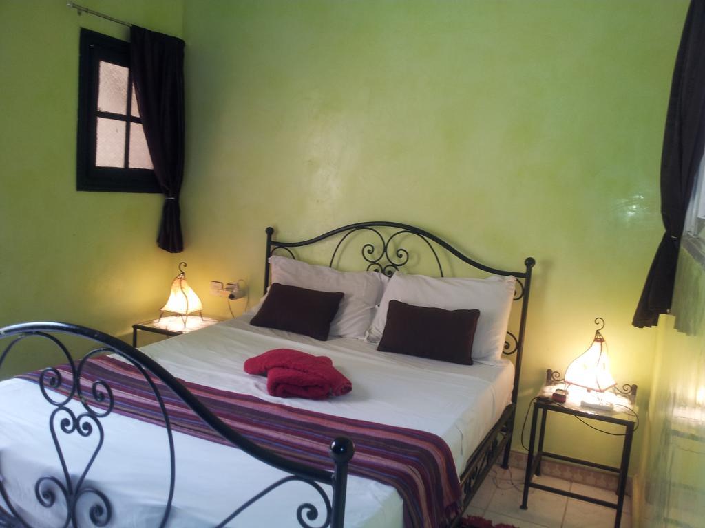 Riad Les Portes De La Medina Marrakesh Room photo