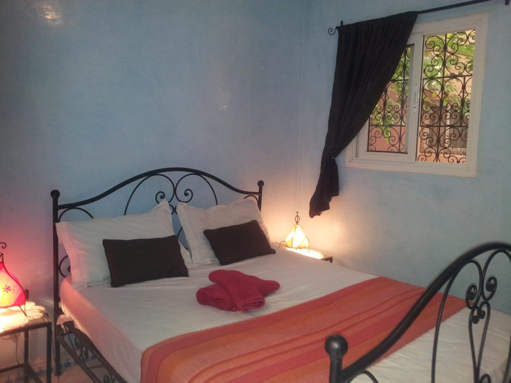 Riad Les Portes De La Medina Marrakesh Room photo