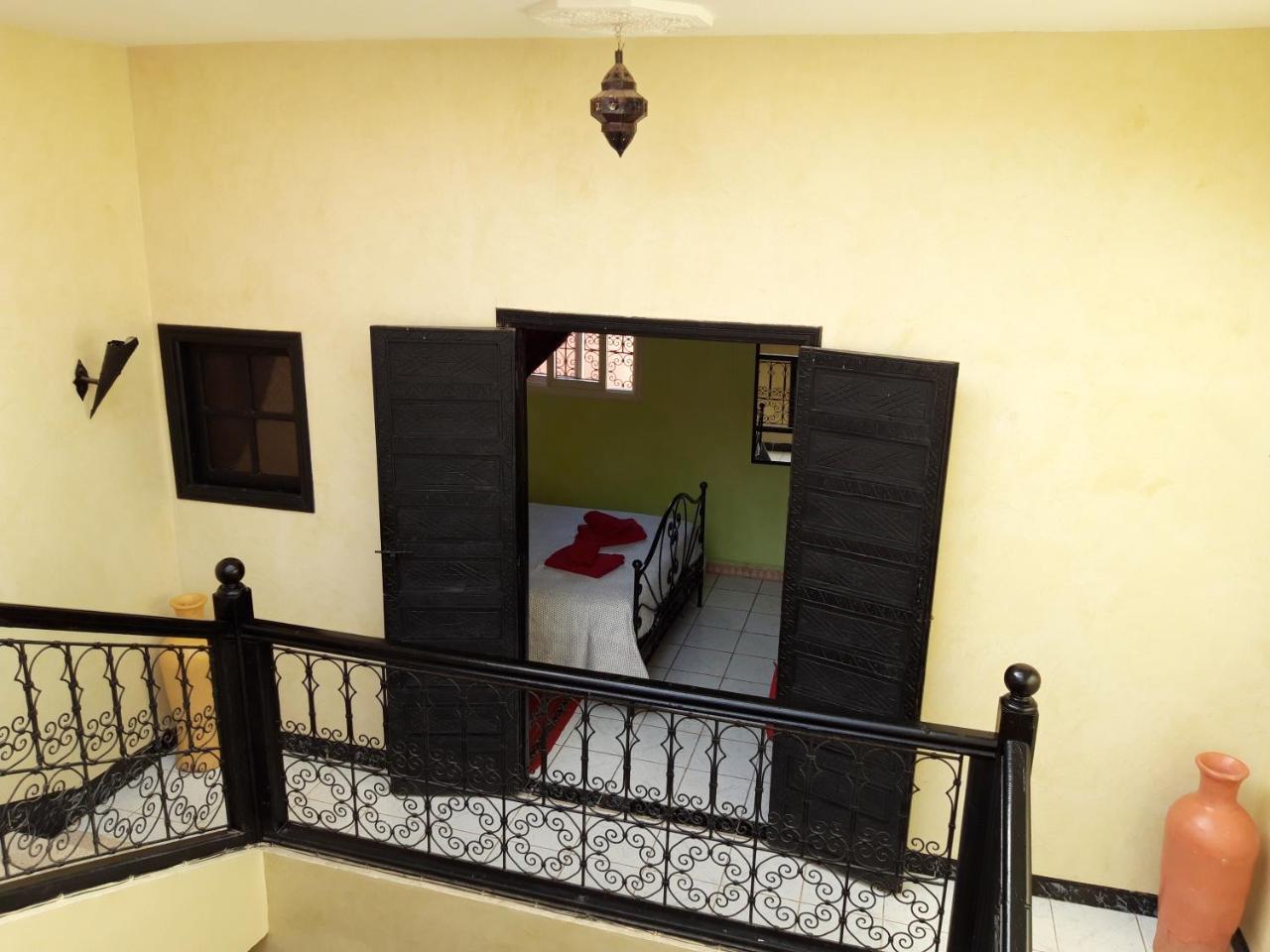 Riad Les Portes De La Medina Marrakesh Exterior photo